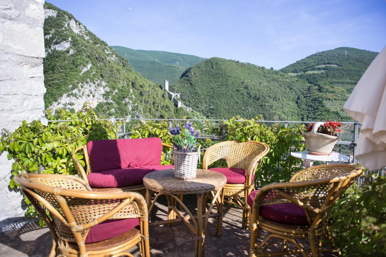 Le Rocche Valnerina Residence Ferentillo Exterior photo